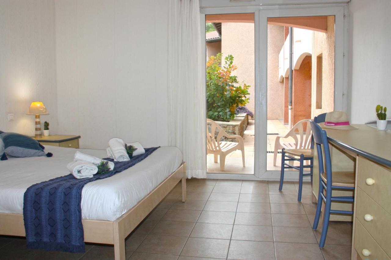 Azureva La Londe Les Maures Hotel Exterior photo