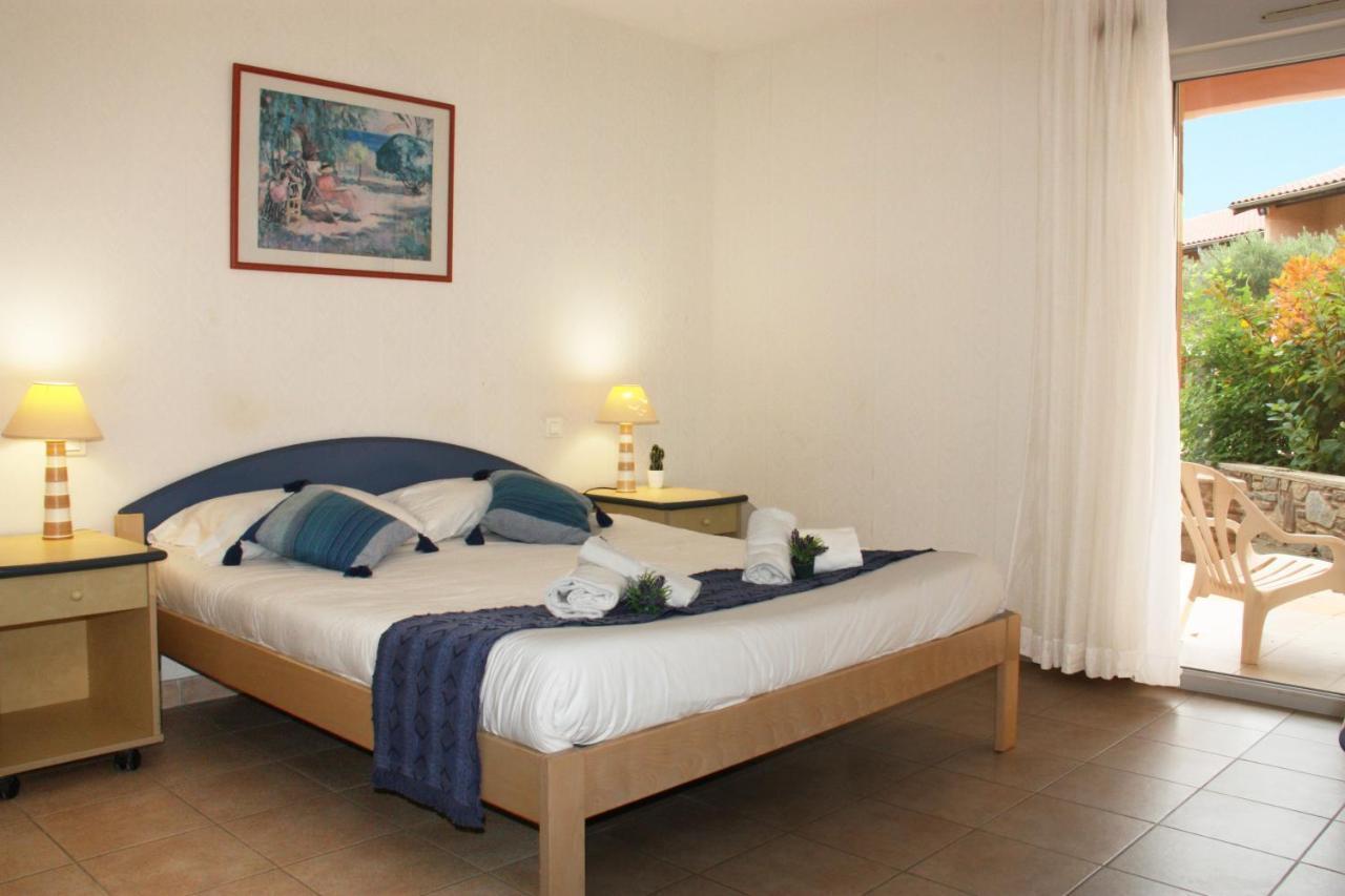 Azureva La Londe Les Maures Hotel Exterior photo