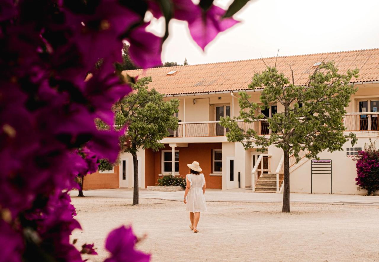 Azureva La Londe Les Maures Hotel Exterior photo